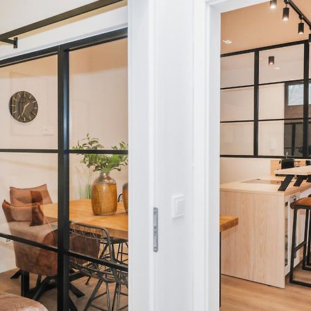 S331 - Luxurious Two Bedroom Duplex Apartment In 쾰른 외부 사진