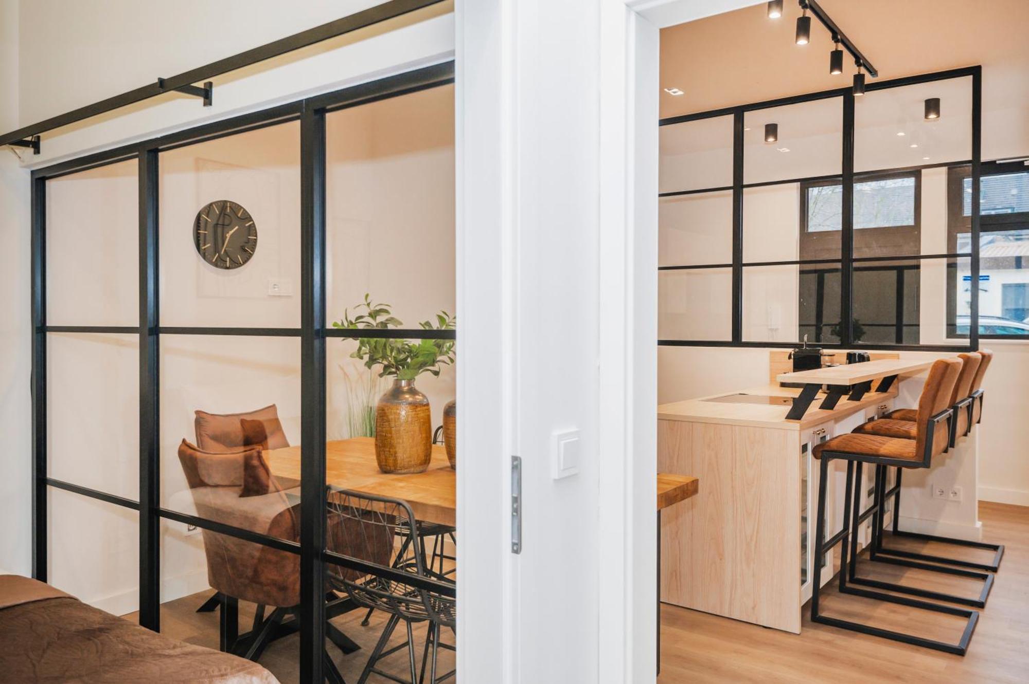 S331 - Luxurious Two Bedroom Duplex Apartment In 쾰른 외부 사진